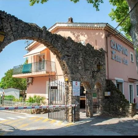 Mobil Home L'Eau Vive Les Arcs-sur-Argens Exterior foto